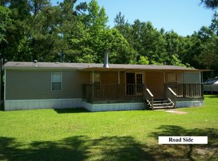 1090 Levi St, Manning, SC 29102