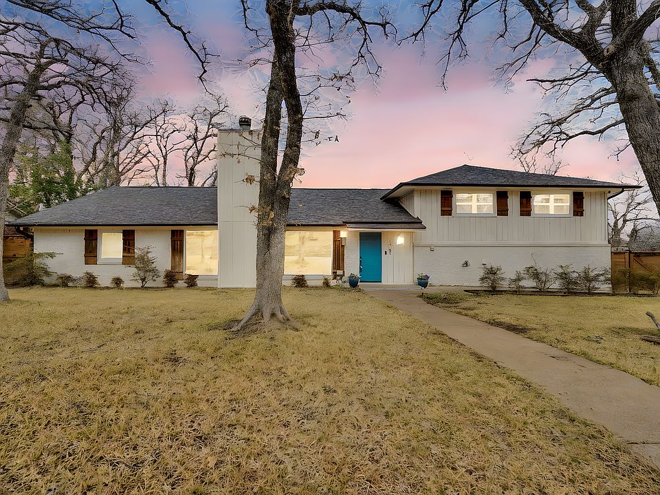 1st image of 3301 Yellowstone Dr