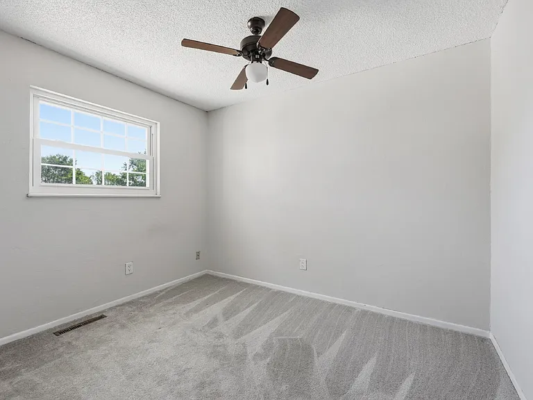 7240 Shawnee Way — Photo 17