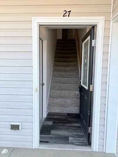 27 Kimberley St — Photo 2