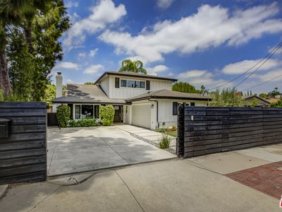13123 Magnolia Blvd, Sherman Oaks, CA, 91423