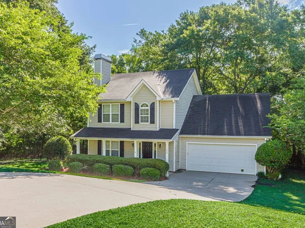 1520 Riverglen Dr, Loganville, GA 30052
