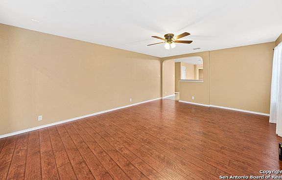 4th image of 3931 Nuttall Oak Dr