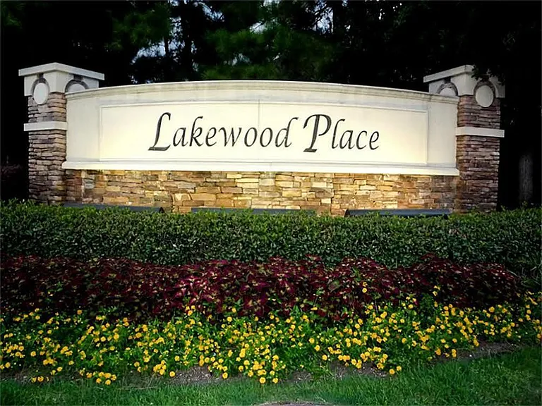 12225 Medina Lake Dr — Photo 31