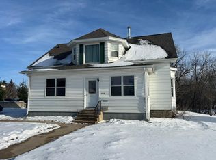 209 N Section Ave, Spring Valley, MN 55975