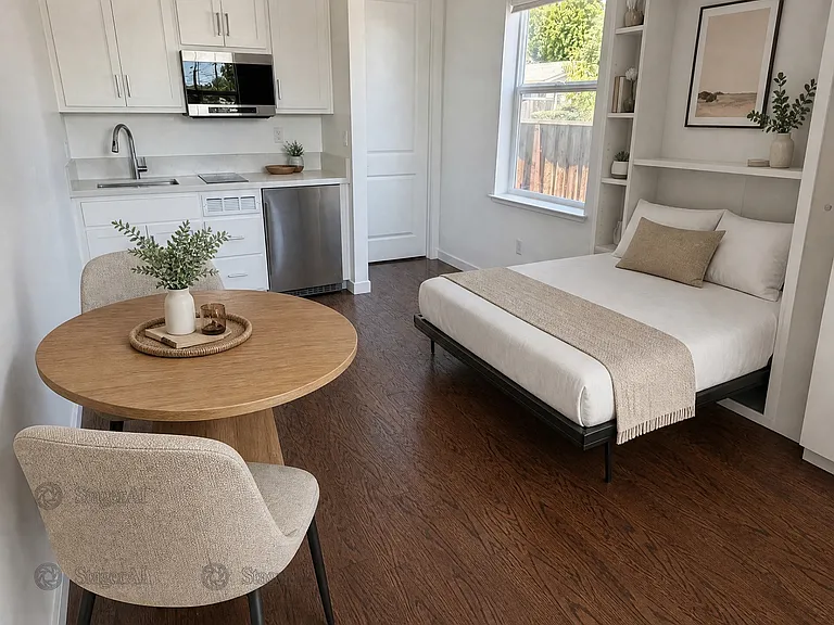 Living area (virtually staged)