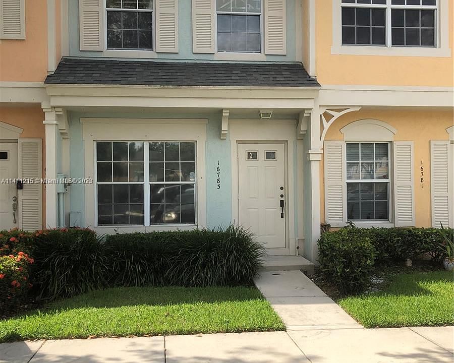 1st image of 16783 Hemingway Dr #16783