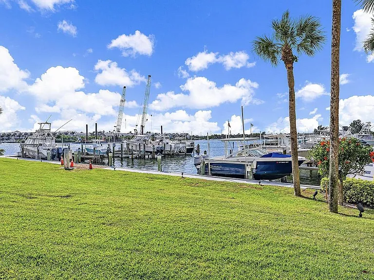 1748 Jupiter Cove Dr #121A — Photo 5