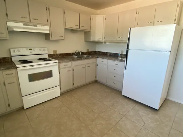 626 Grant St APT 4, Fort Morgan, CO 80701