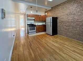 296 Ellery St #2A, Brooklyn, NY 11206