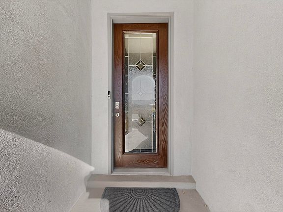 4th image of 3417 Deledda Rd NE