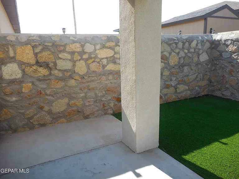 7405 Norte Portugal Ln — Photo 31