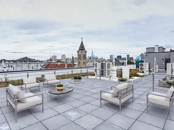 706 Madison Street image 4 of 35