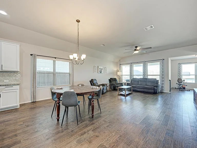 136 Finley St — Photo 13