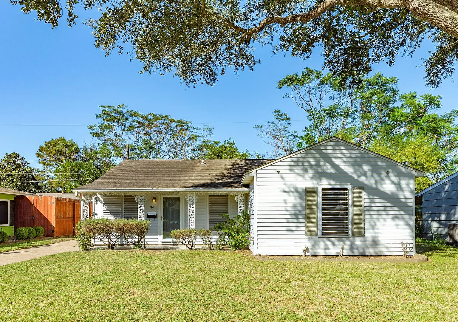 Beautiful 3 bedroom, 1 bath single family home for rent near UTMB — Photo 2
