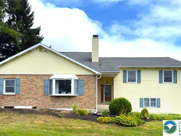 8555 Mohr Ln, Fogelsville, PA 18051