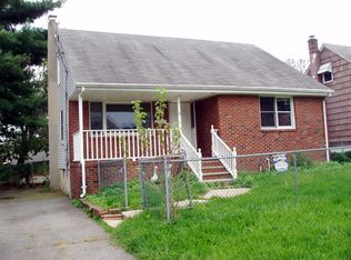 19 Lawrence St, Fords, NJ 08863