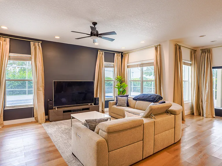 2575 Muirfield Ter — Photo 38
