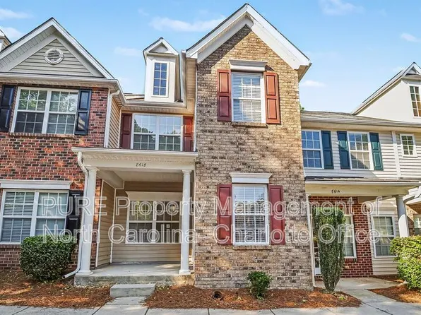 8618 Twined Creek Ln, Charlotte, NC 28227