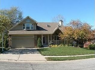 405 NW 39th St, Blue Springs, MO 64015