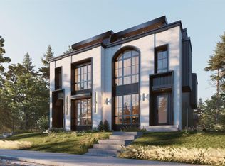 907 E 36a St NW, Calgary, AB T2N3B2