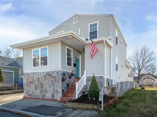 147 Blanding Ave, East Providence, RI 02914