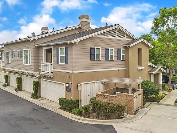 3rd image of 11 Gazania Way