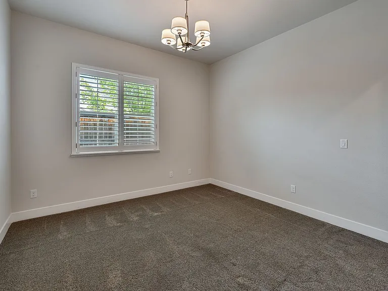 200 Moisant Ct — Photo 33