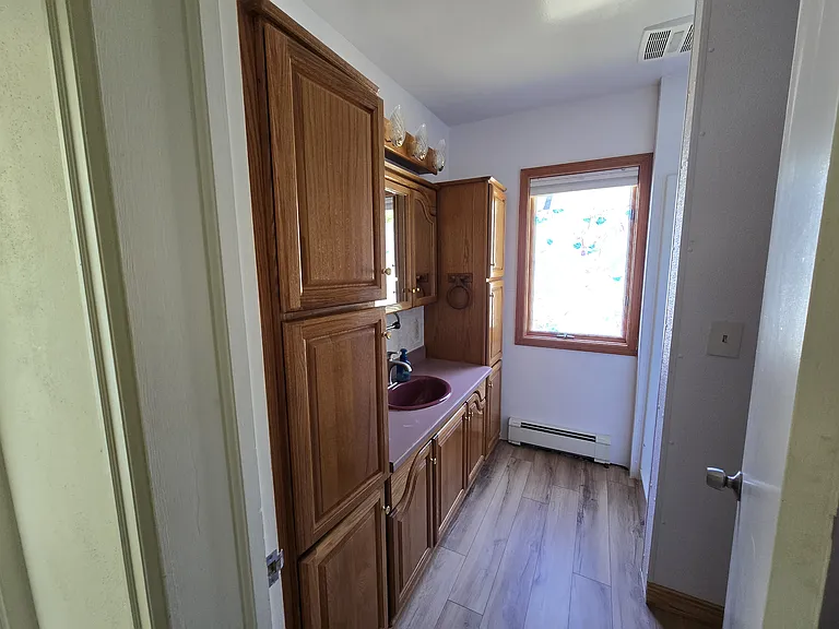 208 2nd Ave NW — Photo 3