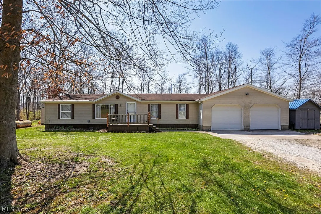 4502 Clover Rd photo 1