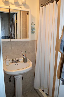 Rented by OvCo Realty | media 10