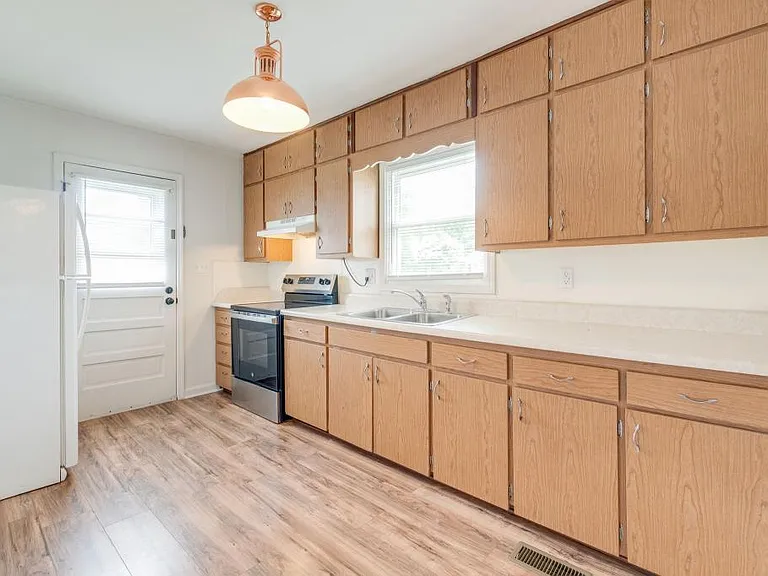615 Bravo St #615 BRAVO STREET — Photo 10