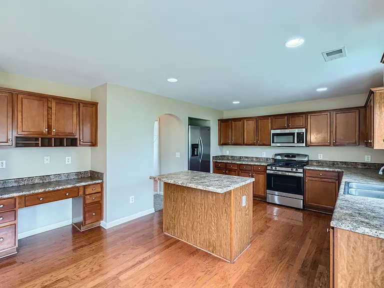 1071 McDuffie Cir — Photo 10