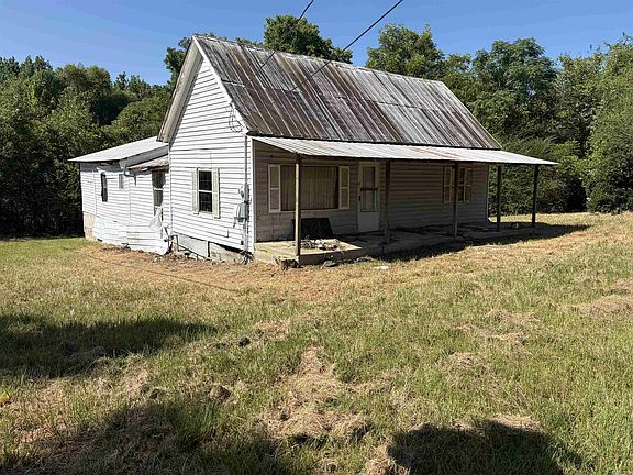 3rd image of 407 Deridder Ave