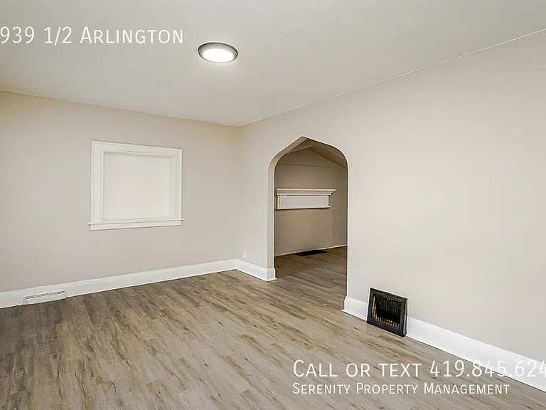 1939 1/2 Arlington Ave — Photo 3