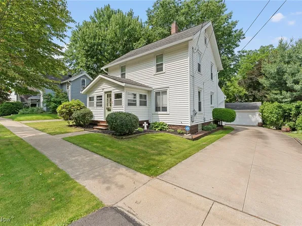347 Elm St, Ravenna, OH 44266