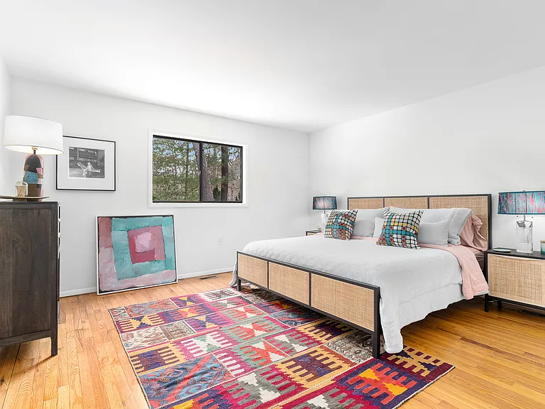 222 Buckskill Rd — Photo 9