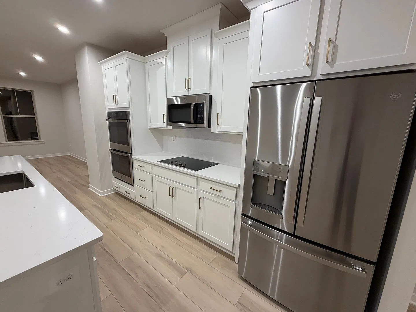 14182 Slate St — Photo 3
