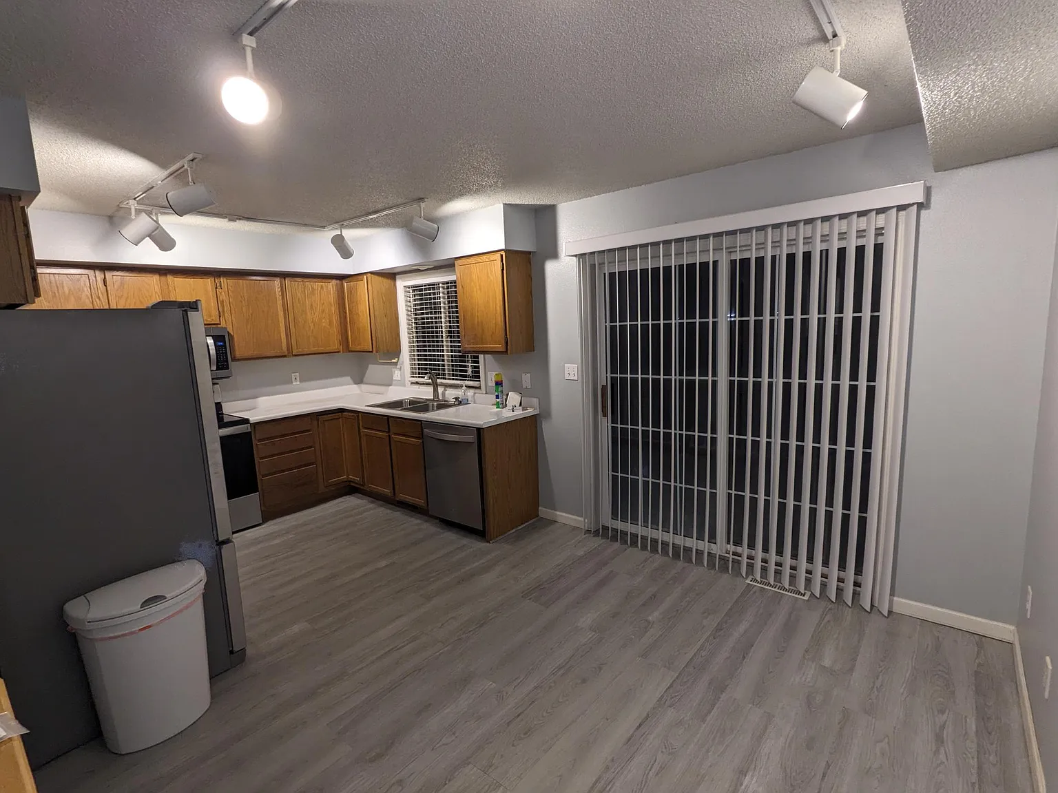 1811 Earl Rd — Photo 4