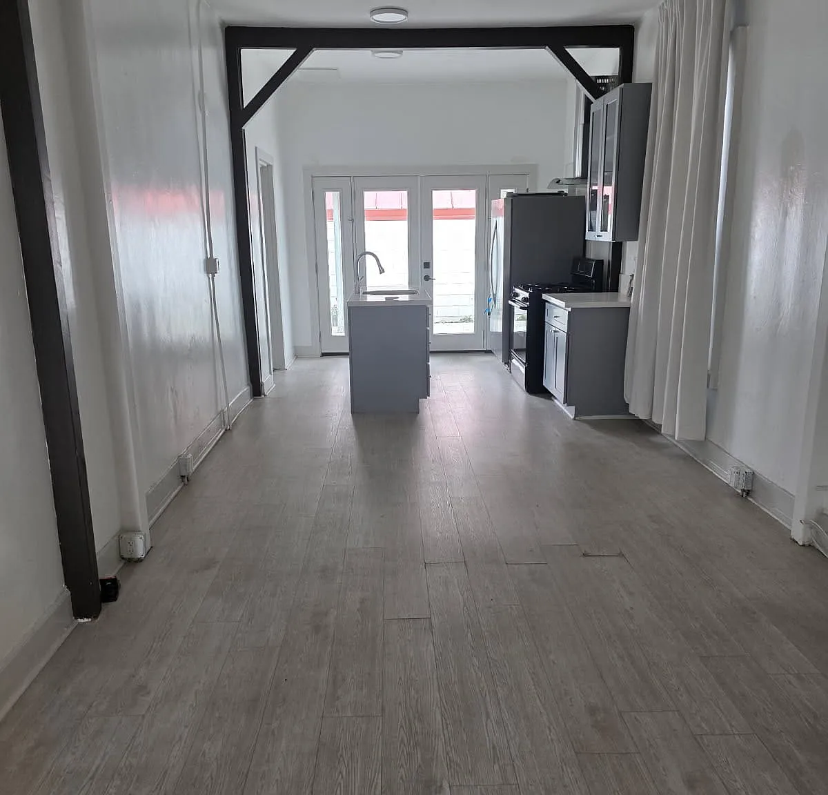 173 S Lemon St — Photo 2