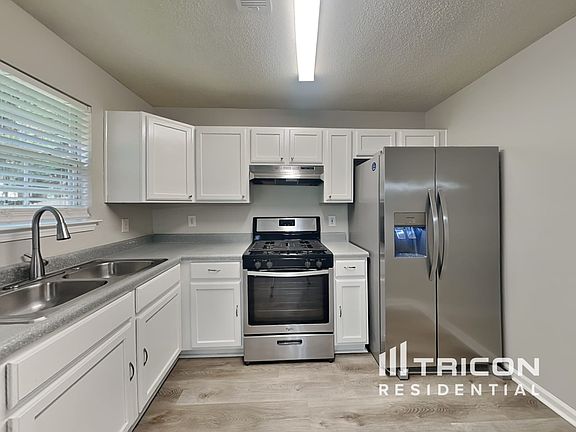 5th image of 7544 Clear Creek Dr