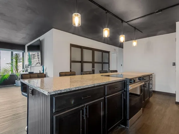 19 S 1st St APT B801, Minneapolis, MN 55401