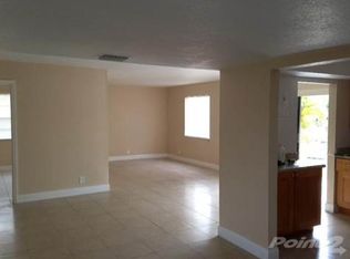 11610 NW 39th St APT 1, Coral Springs, FL 33065