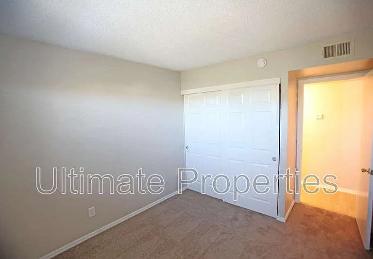 6755 W Montebello Ave — Photo 7