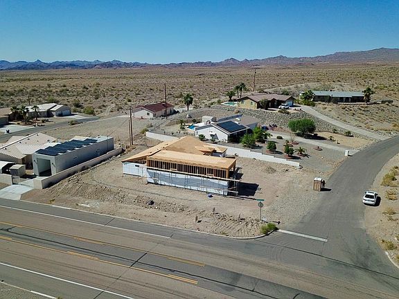 4th image of 3425 Desert Lake Dr