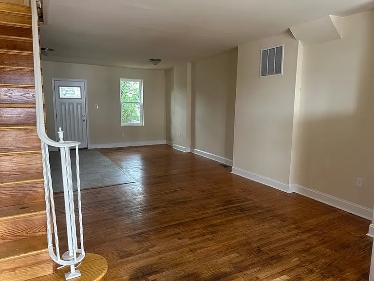 4602 Hurley St — Photo 12