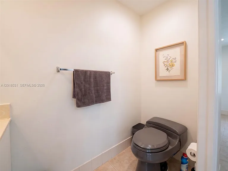 1575 SE 20th Rd #1 — Photo 7