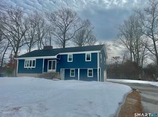 62 Cambridge Dr, Glastonbury, CT 06033