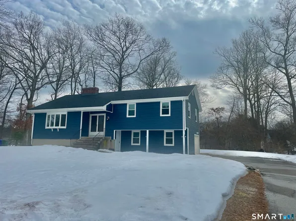 62 Cambridge Dr, Glastonbury, CT 06033