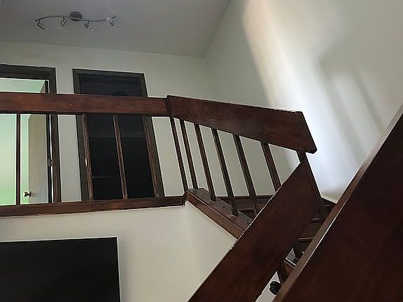5th image of 1015 Emerald Dr
